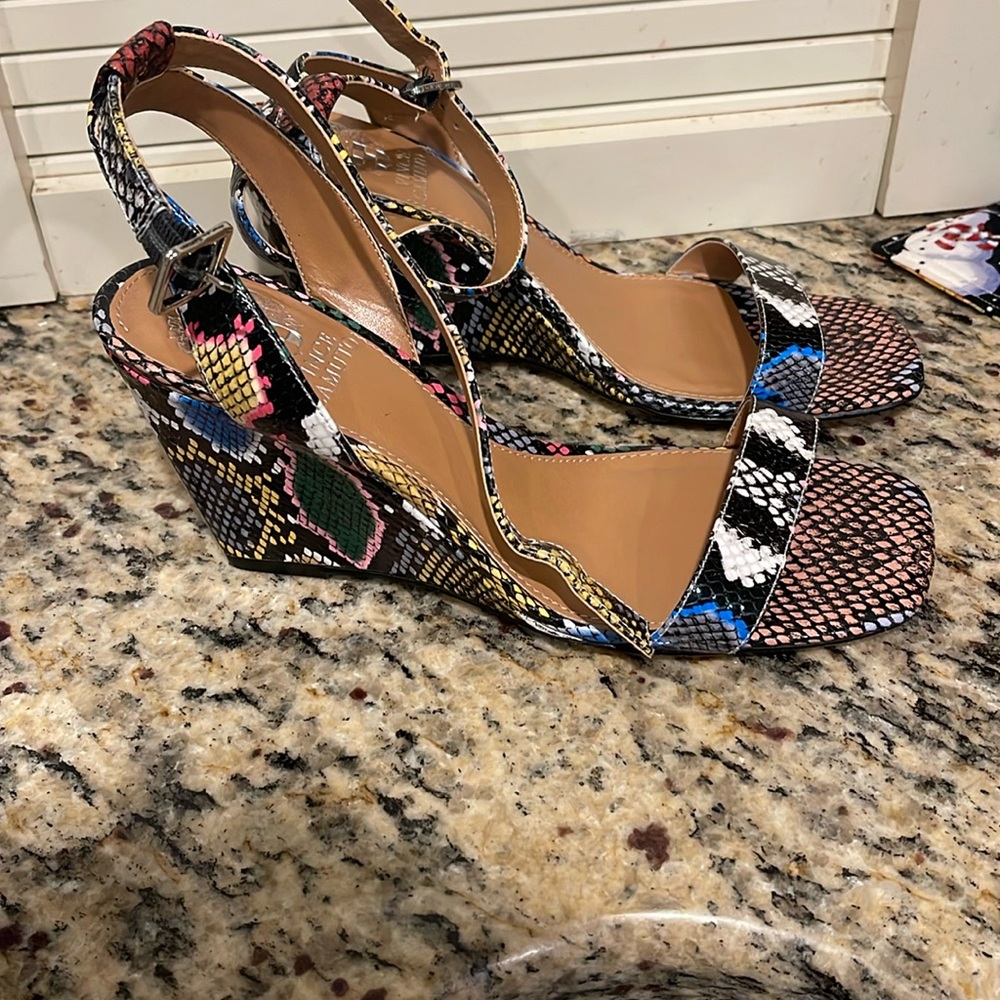 Vince Camuto Leather Mules Heels Multicolor Rainbow Snake Print Size 8M